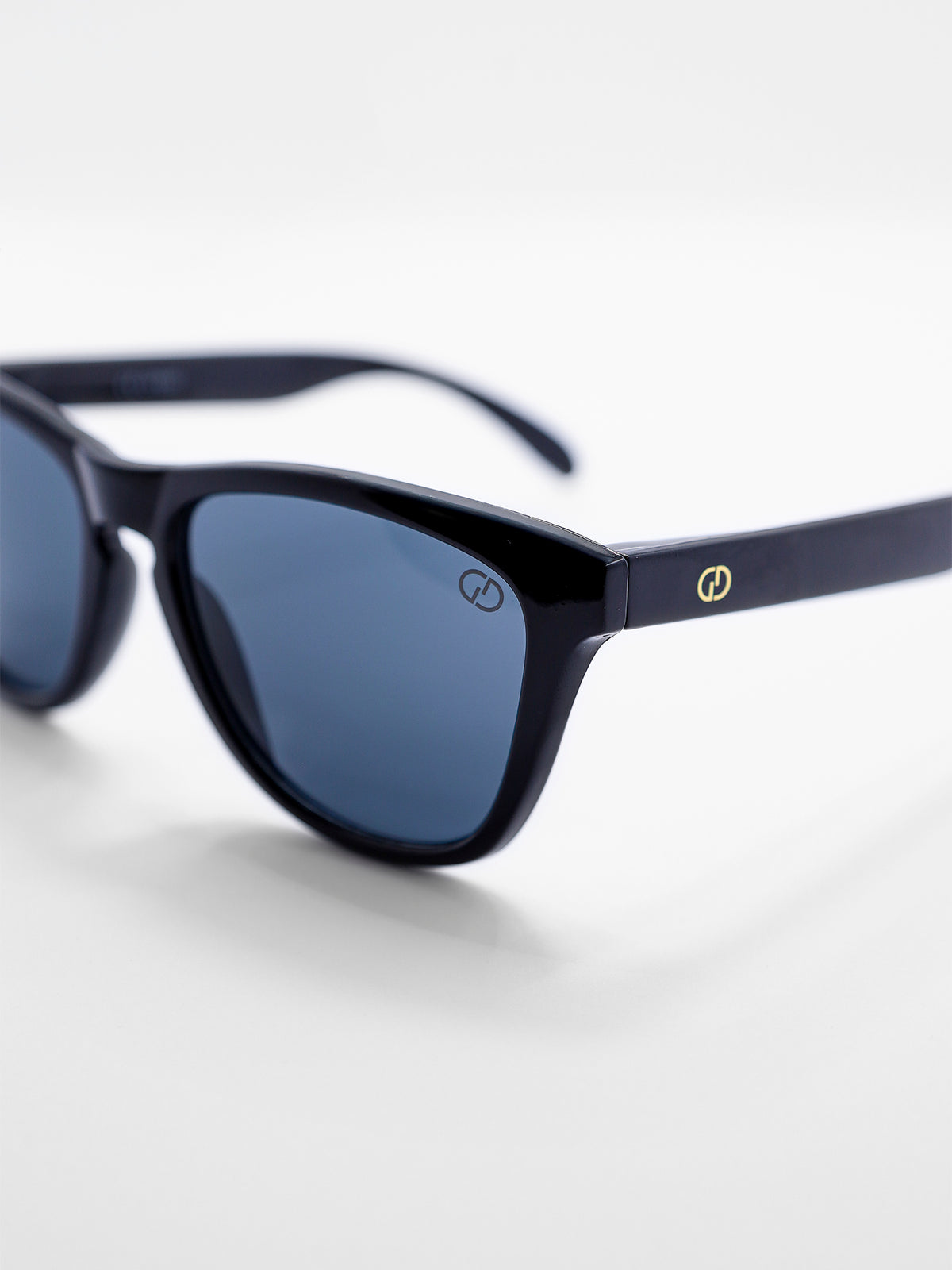sunglasses / Black Luxen Sunglasses