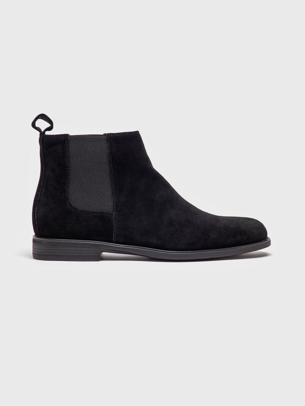 sneakers / Black Smart Boots