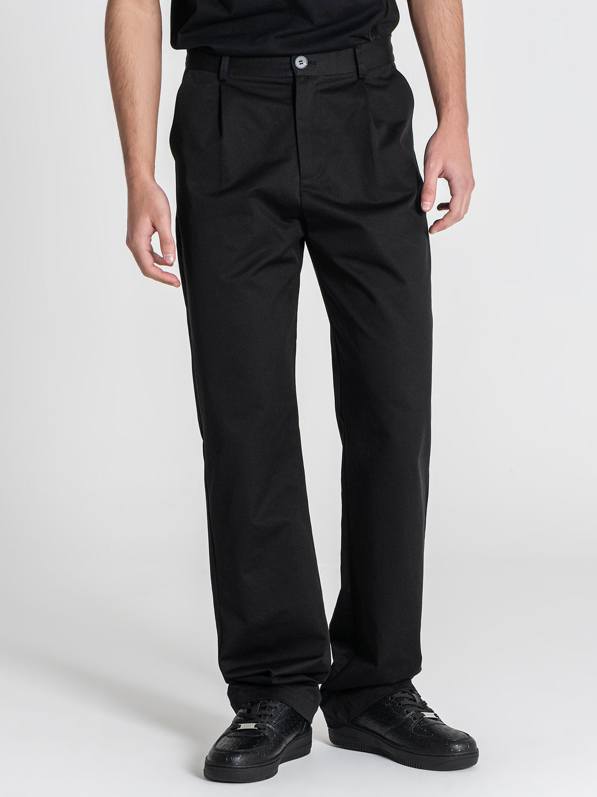 pants / Black Pleat Pants