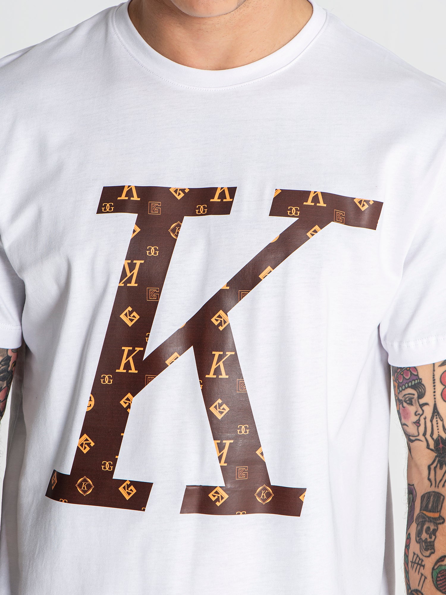 t-shirts / White ChoKo Tee