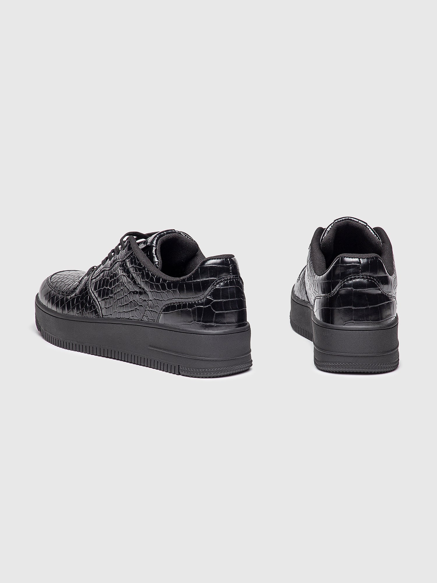 sneakers / Black Nature Sneakers