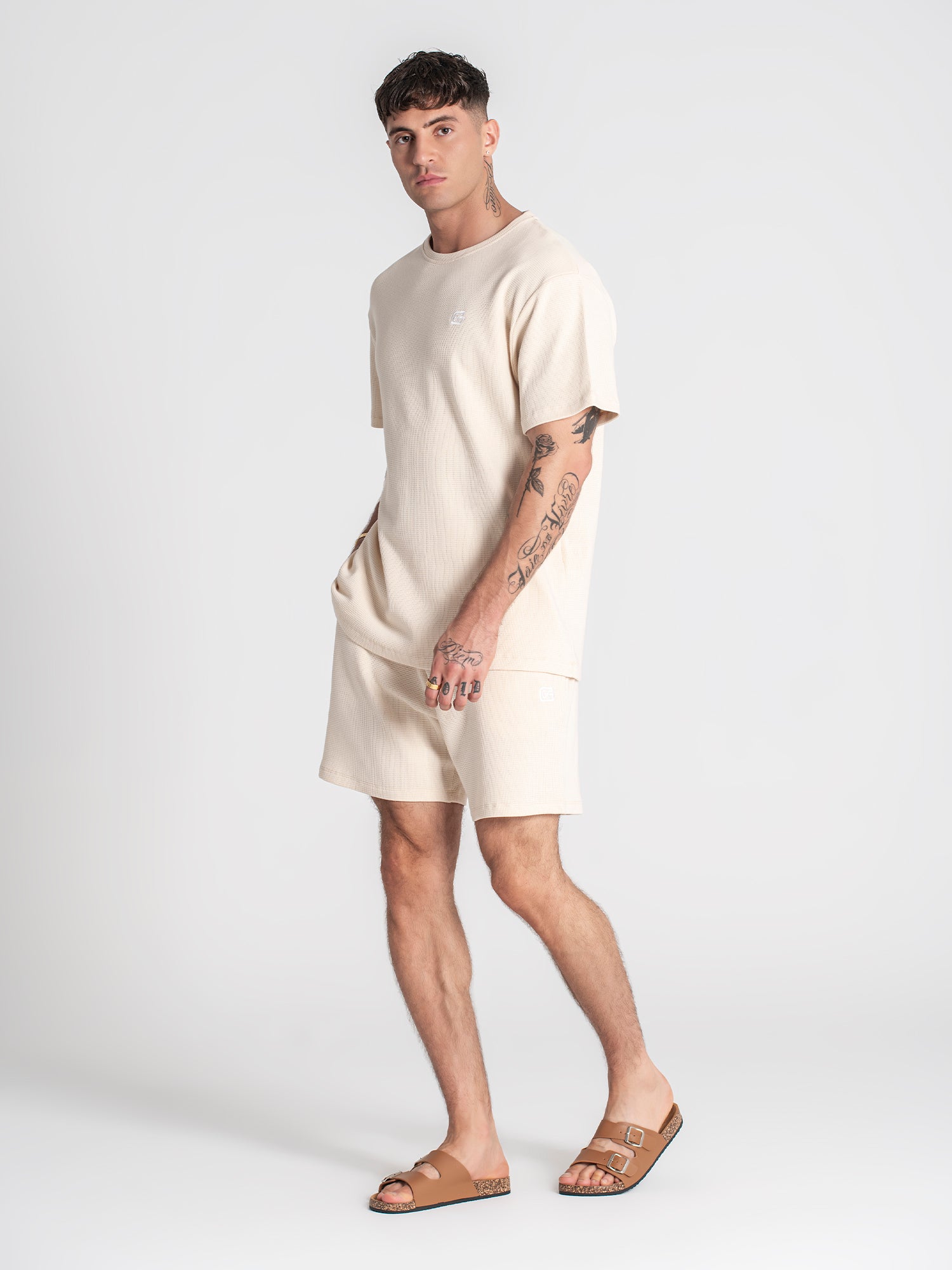 t-shirts / Beige Sensations Tee
