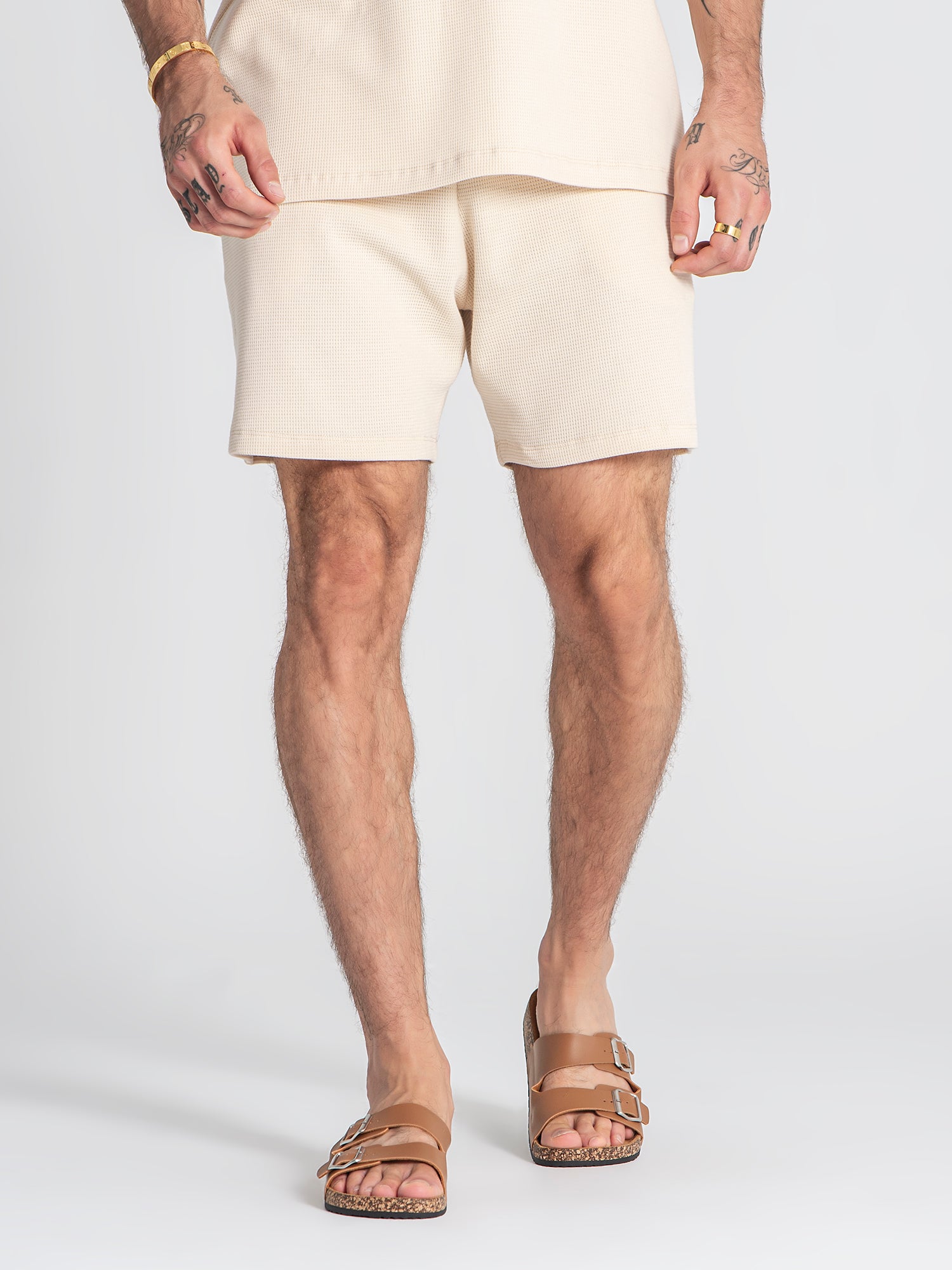 shorts / Beige Sensations Shorts