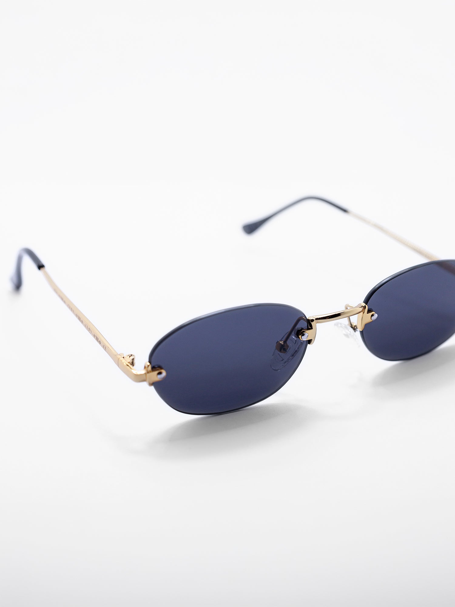 sunglasses / Black Solvyn Sunglasses