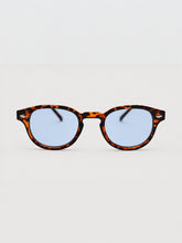 sunglasses / Light Blue Solan Turtoise Sunglasses