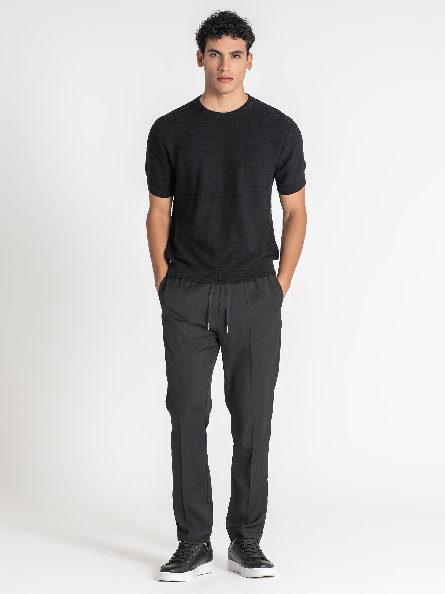t-shirts / Black Uneven Knit Tee