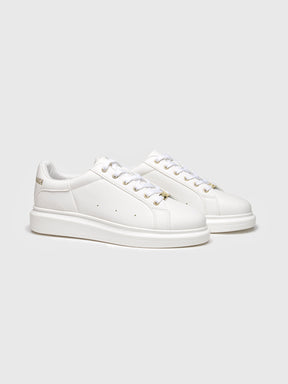 sneakers / White Core Upscale Sneakers