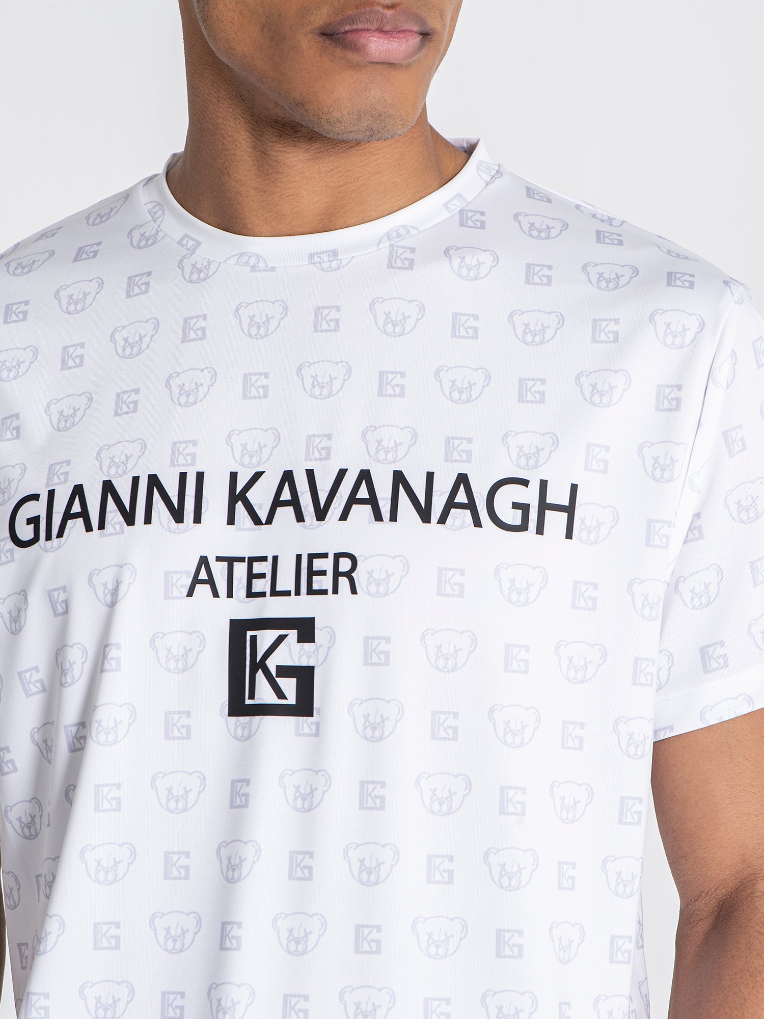 t-shirts / White Atelier Bear Tee