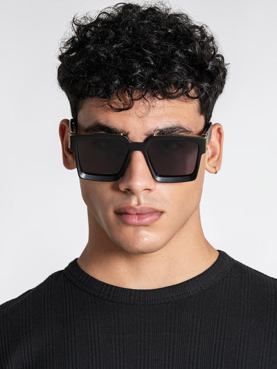 sunglasses / Black Matte Square Sunglasses