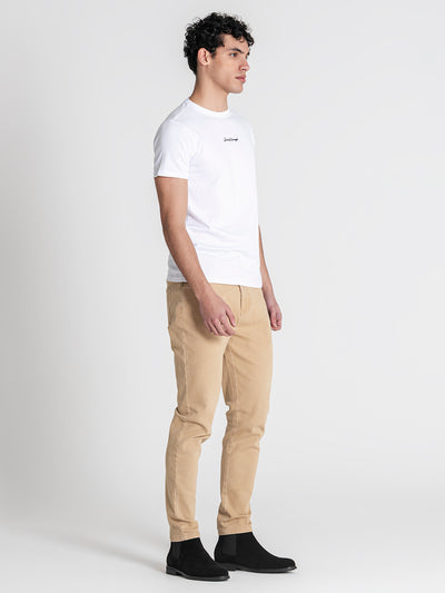 t-shirts / White Signature Tee