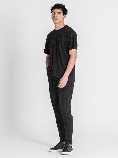 t-shirts / Black Tactile Tee
