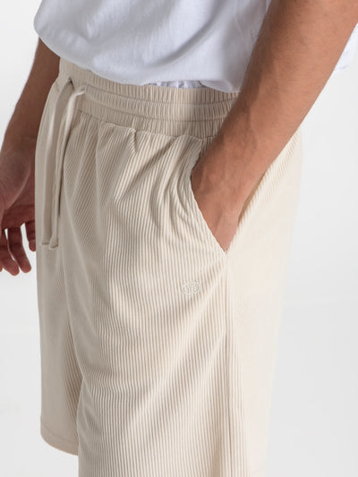 shorts / Beige Crease Shorts