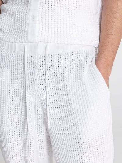 shorts / White Insignia Edge Sneakers