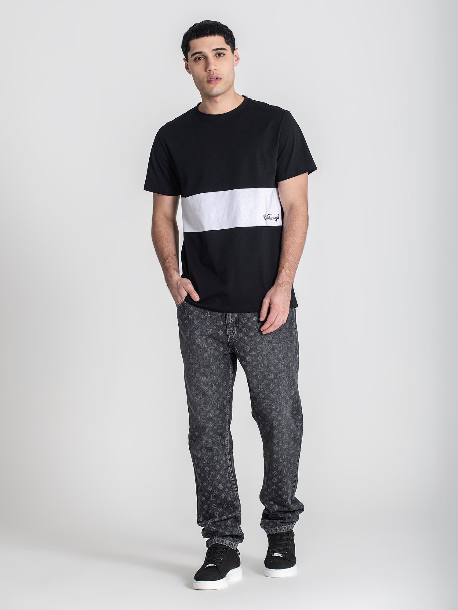 t-shirts / Black Identity Tee