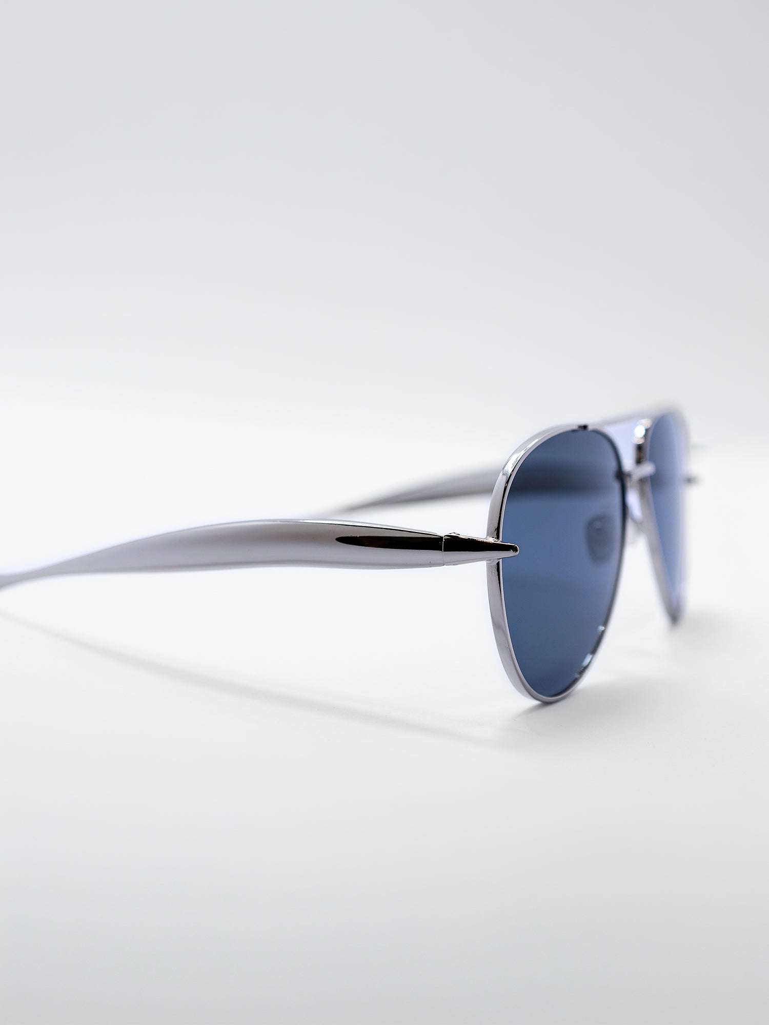 sunglasses / Grey Elura Sunglasses