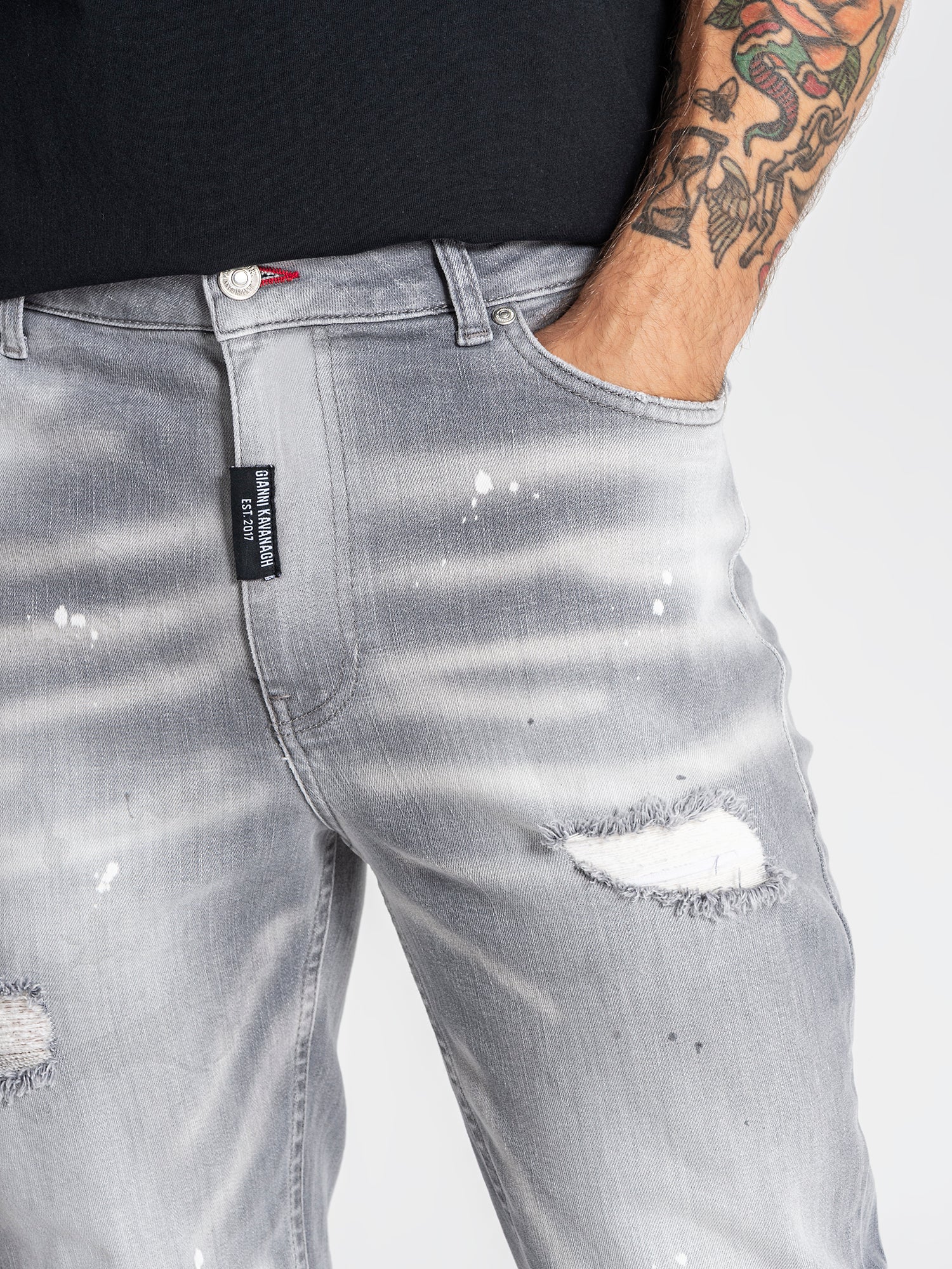 jeans / Grey Rock Slim Fit Jeans