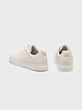 sneakers / White Smart Sneakers