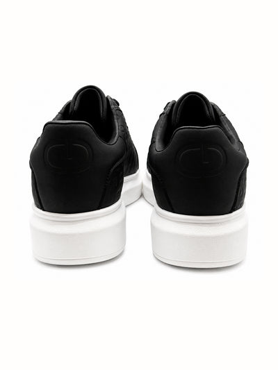 sneakers / Black Sneakers