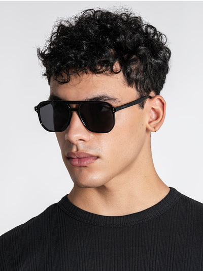 sunglasses / Black Pilot Sunglasses