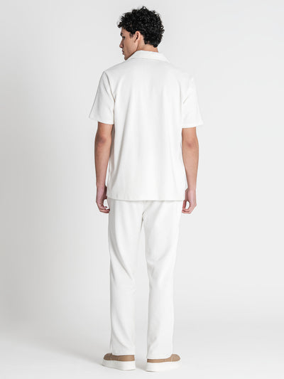 shirts / White Surface Shirt