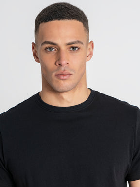 t-shirts / Black GK Avenue Tee