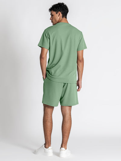 t-shirts / Black Futura Shorts