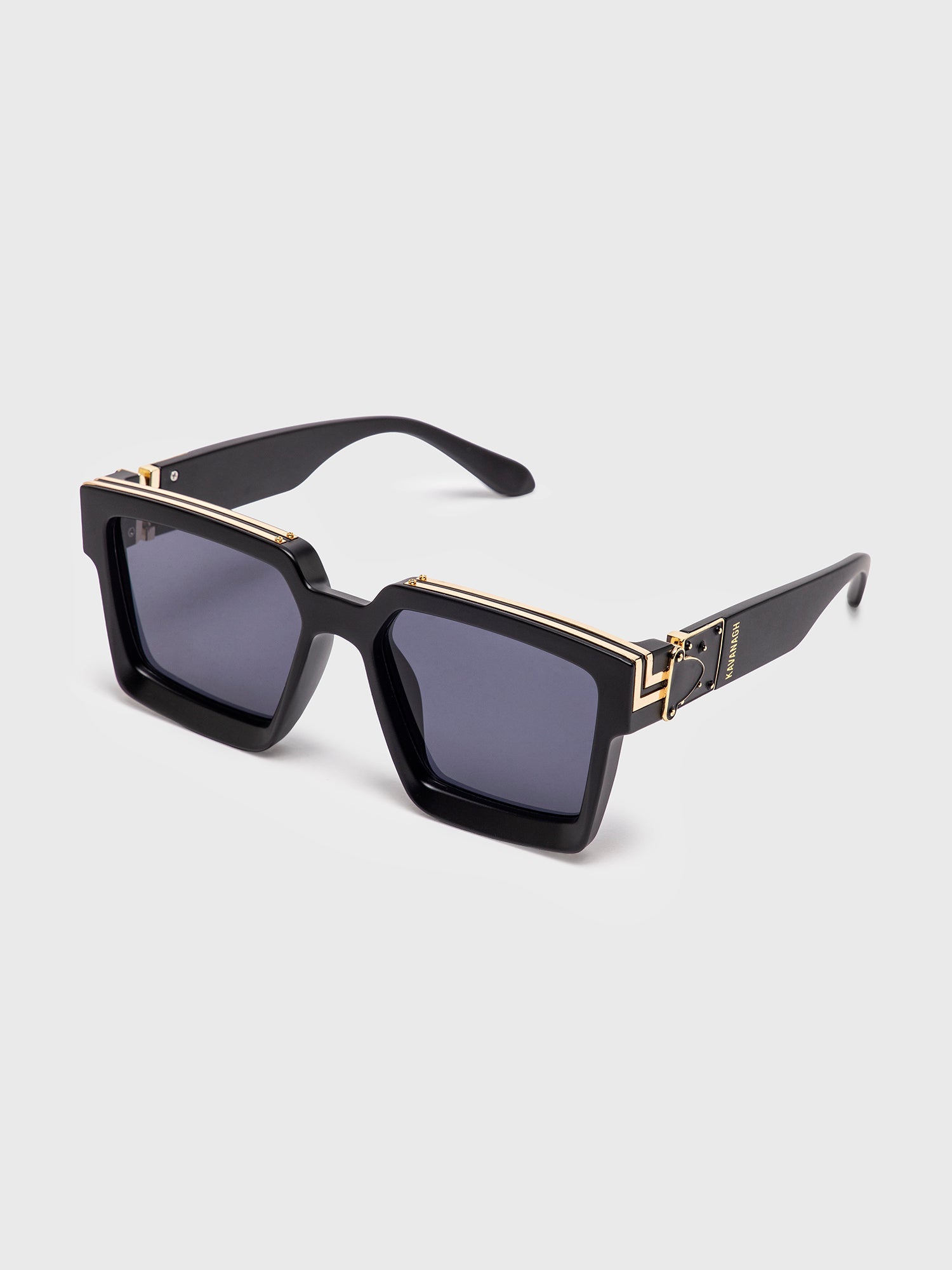 sunglasses / Black Matte Square Sunglasses