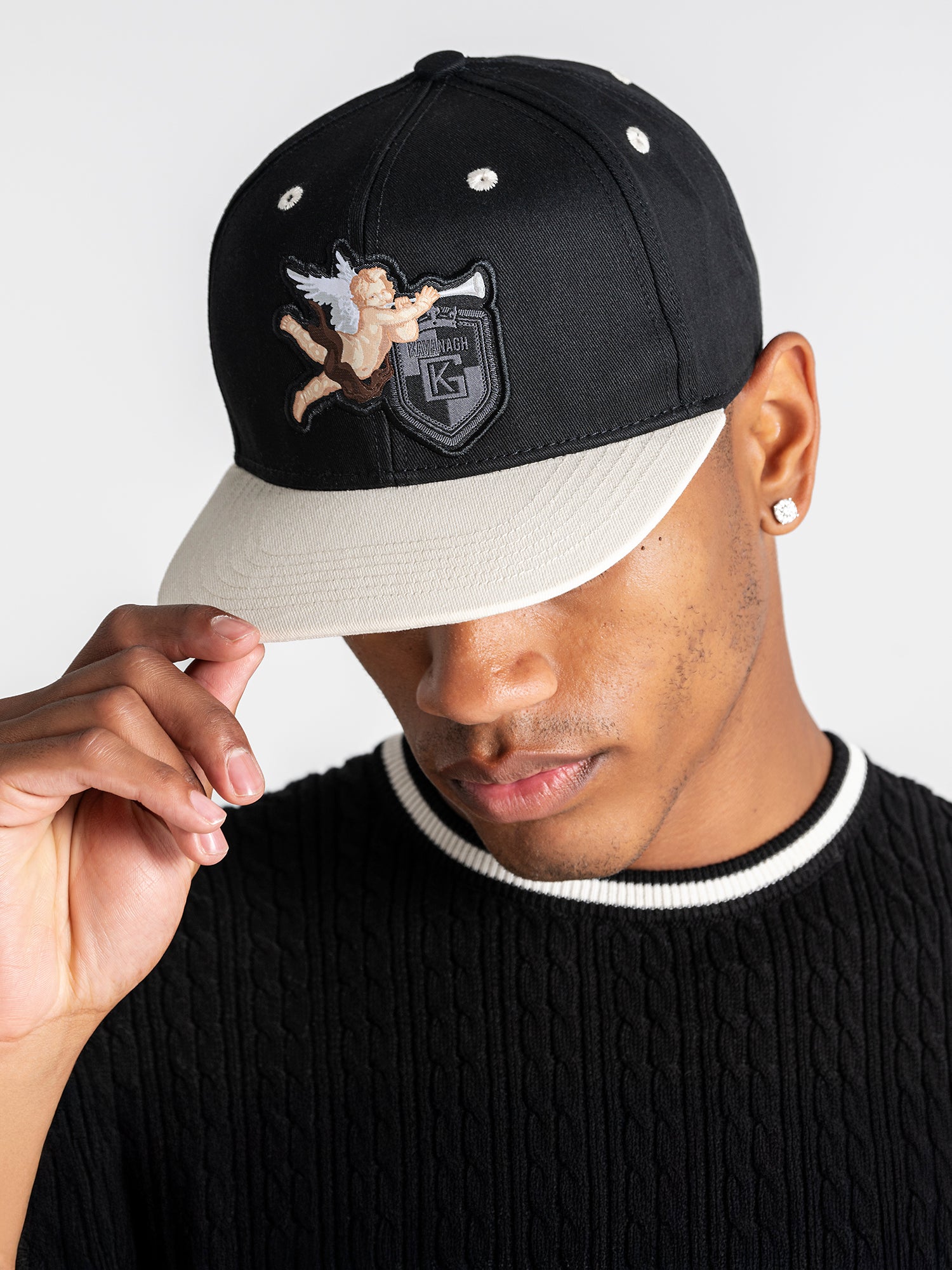 caps / Black Trumpet Cap