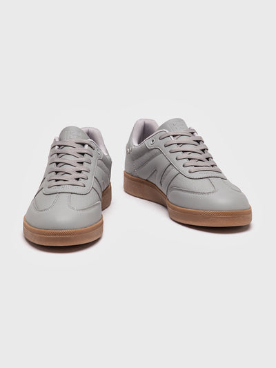 sneakers / Grey Soft Court Sneakers