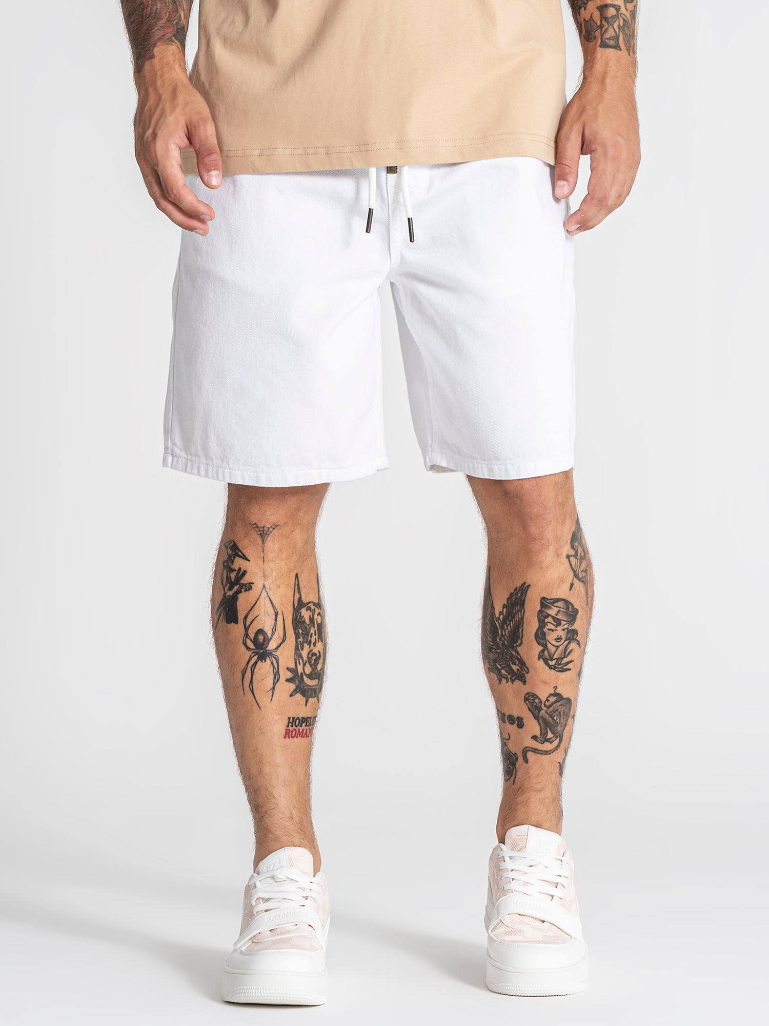 shorts / White GK Elastic Waist Shorts