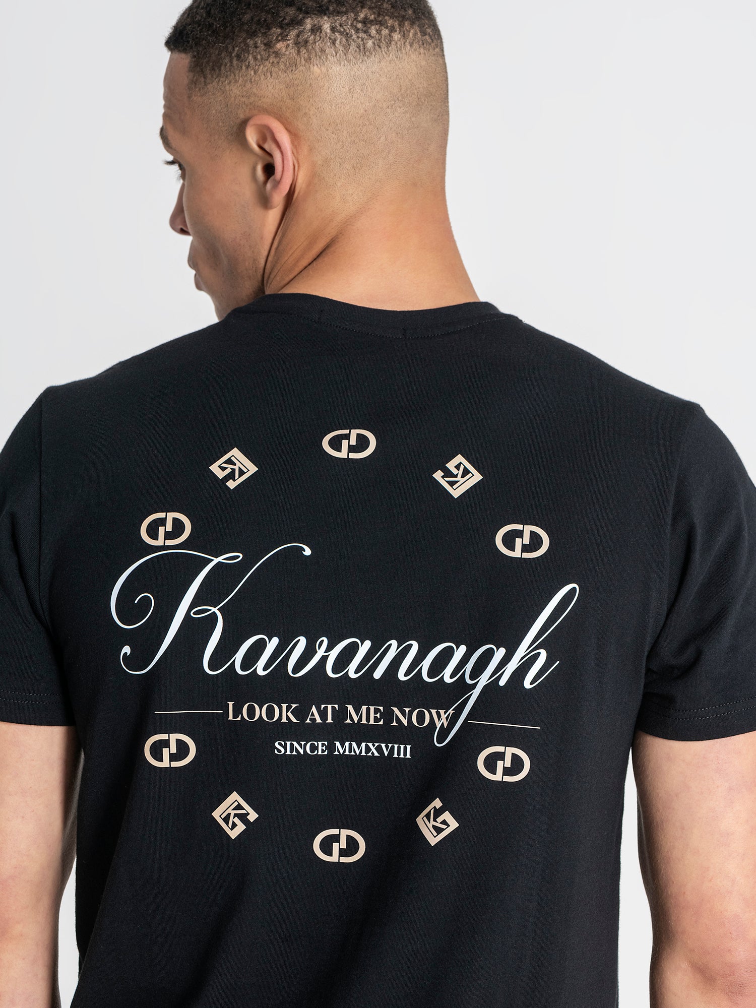 t-shirts / Black Look at me now Tee