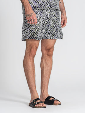 shorts / Black Vibration Shorts