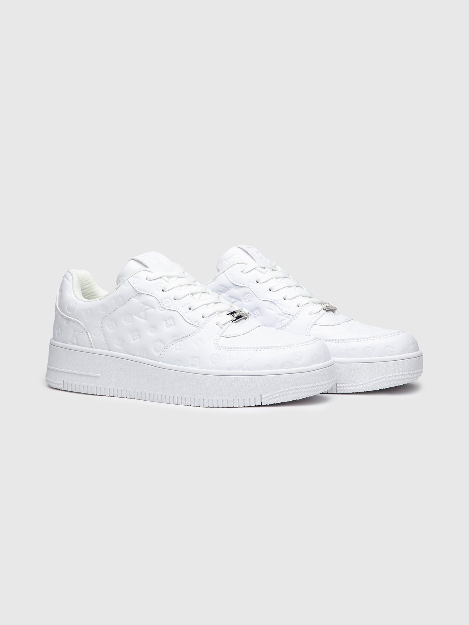 sneakers / White Mania Sneakers