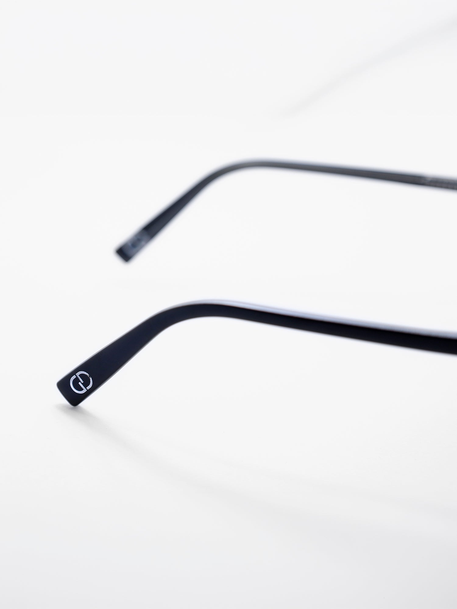 sunglasses / Black Azora Sunglasses