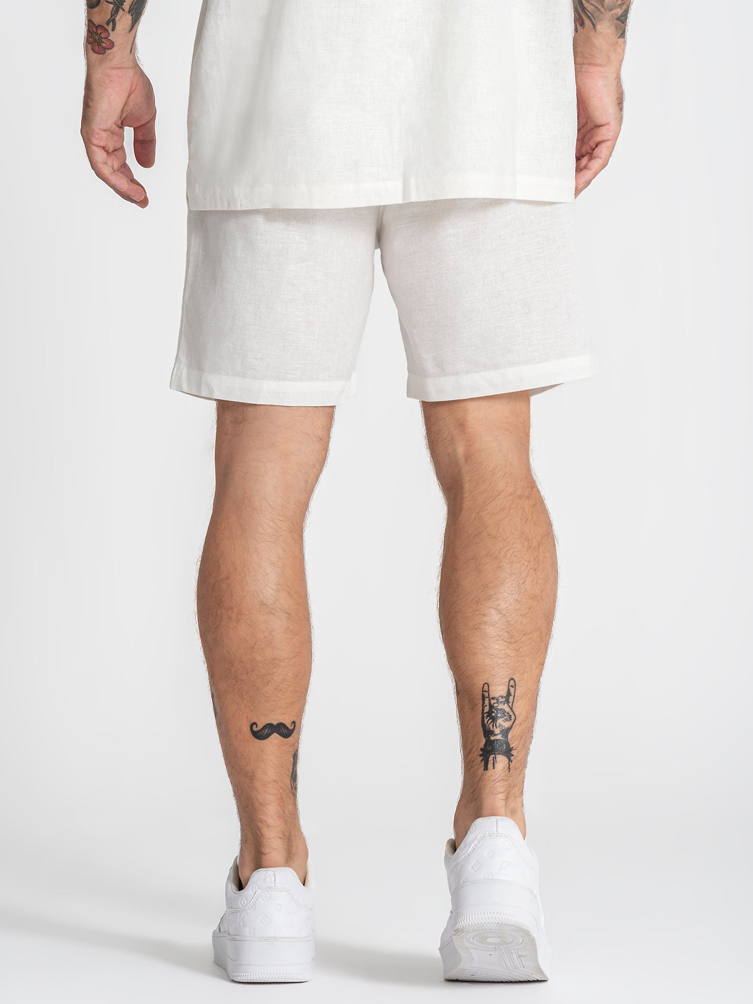 shorts / White Nature Linen Shorts
