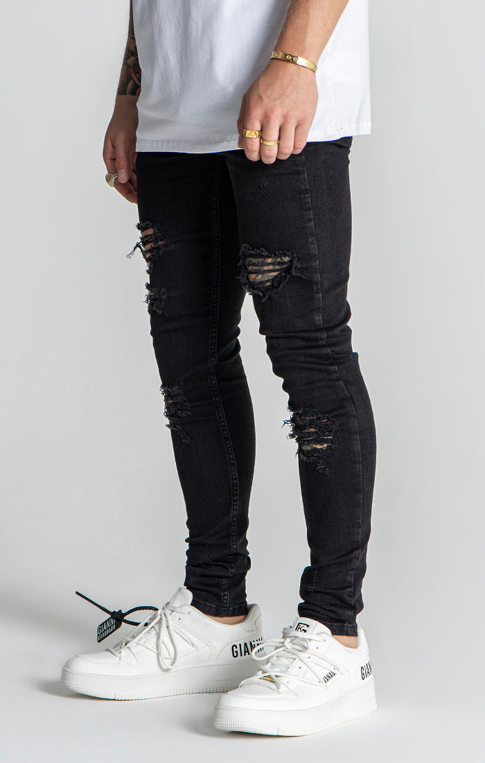 Black Core Destroyed Jeans