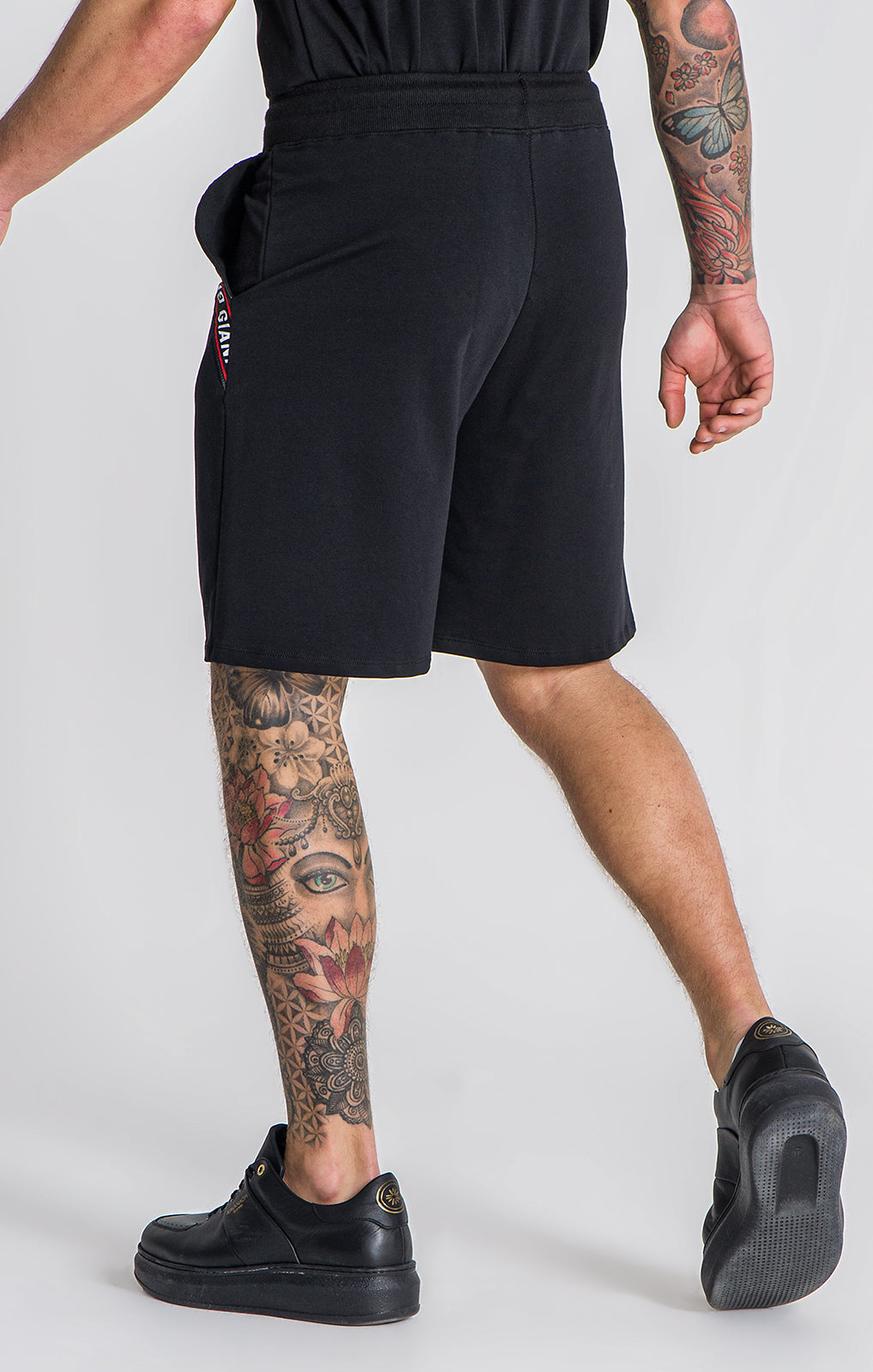 Black under sales shorts