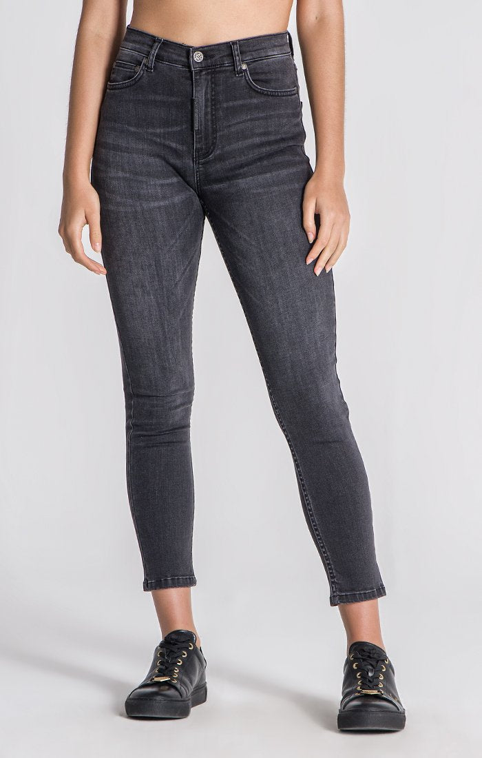 Jeans Skinny Cinza Básicos